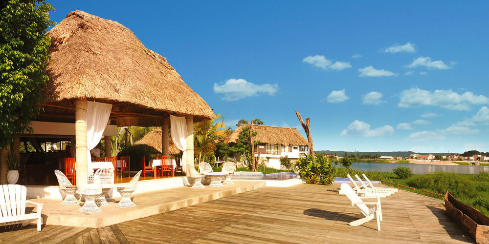 Hotel Maya Internacional Flores Exterior photo